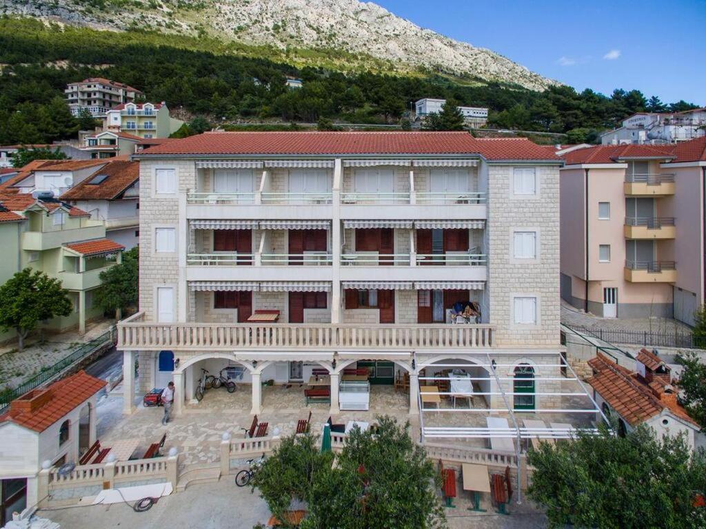 Apartments Tihomir Musac Omis Luaran gambar