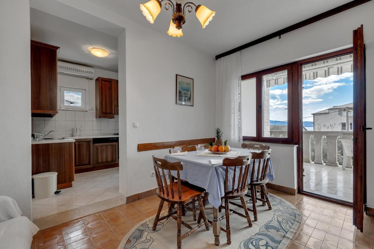 Apartments Tihomir Musac Omis Luaran gambar
