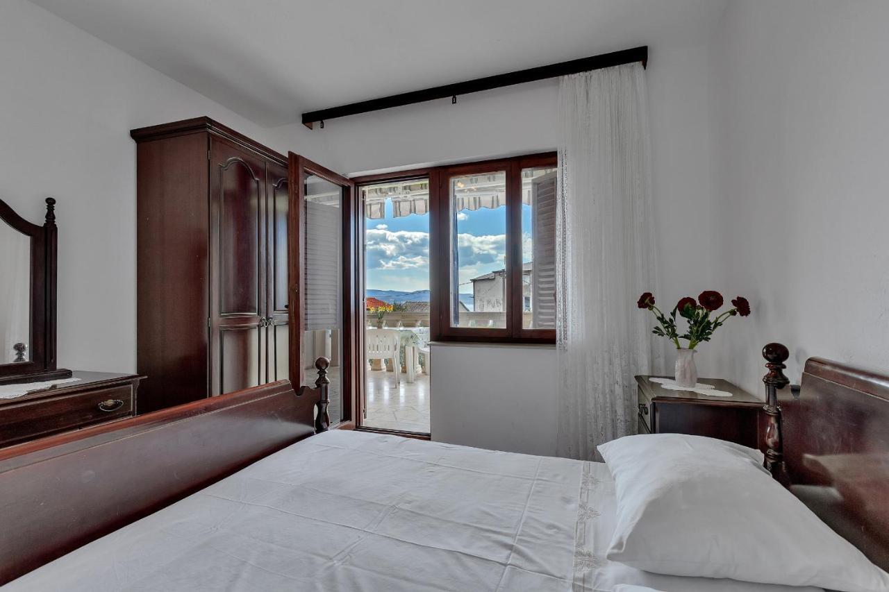 Apartments Tihomir Musac Omis Luaran gambar