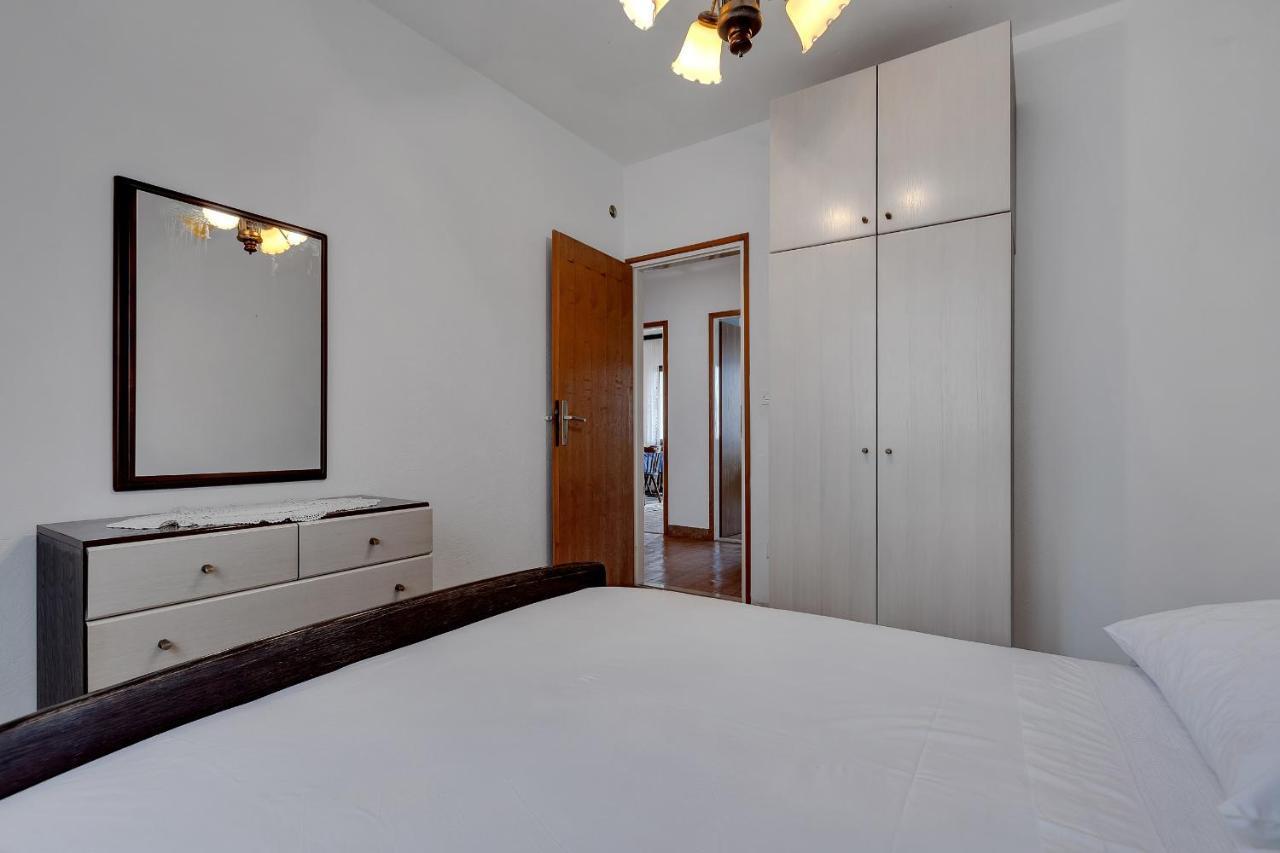 Apartments Tihomir Musac Omis Luaran gambar