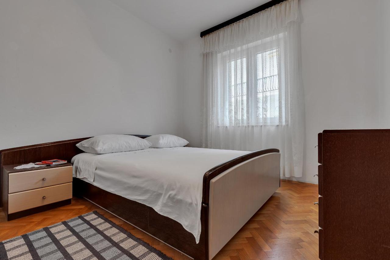 Apartments Tihomir Musac Omis Luaran gambar