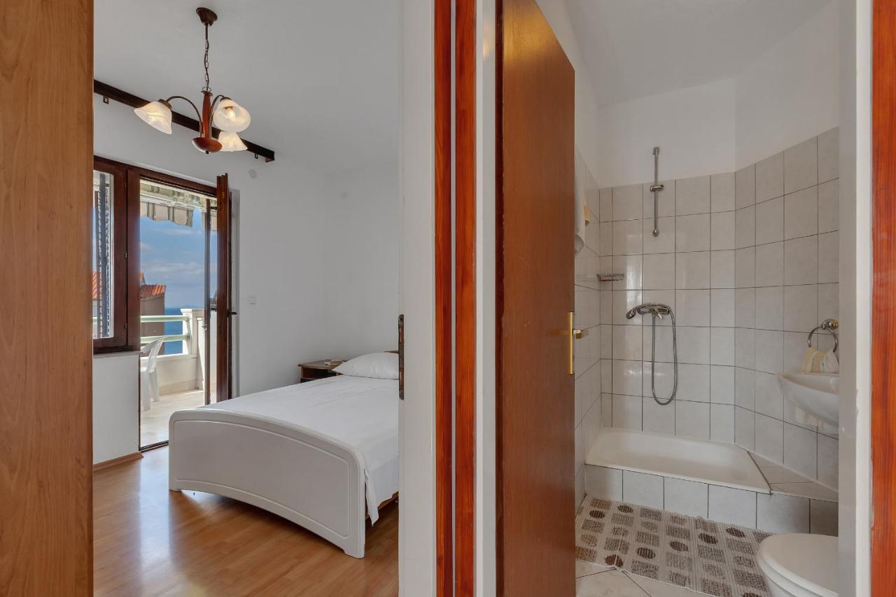 Apartments Tihomir Musac Omis Luaran gambar