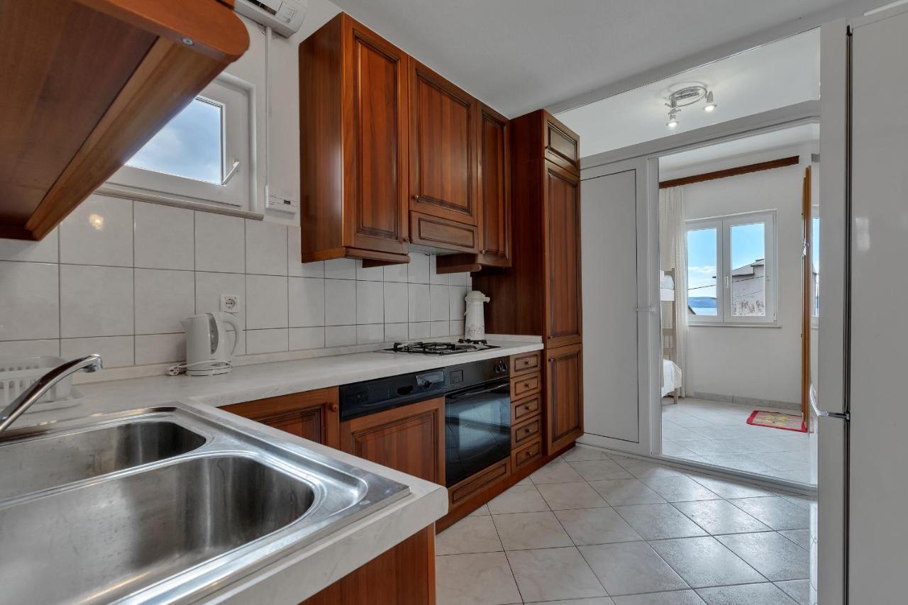 Apartments Tihomir Musac Omis Luaran gambar
