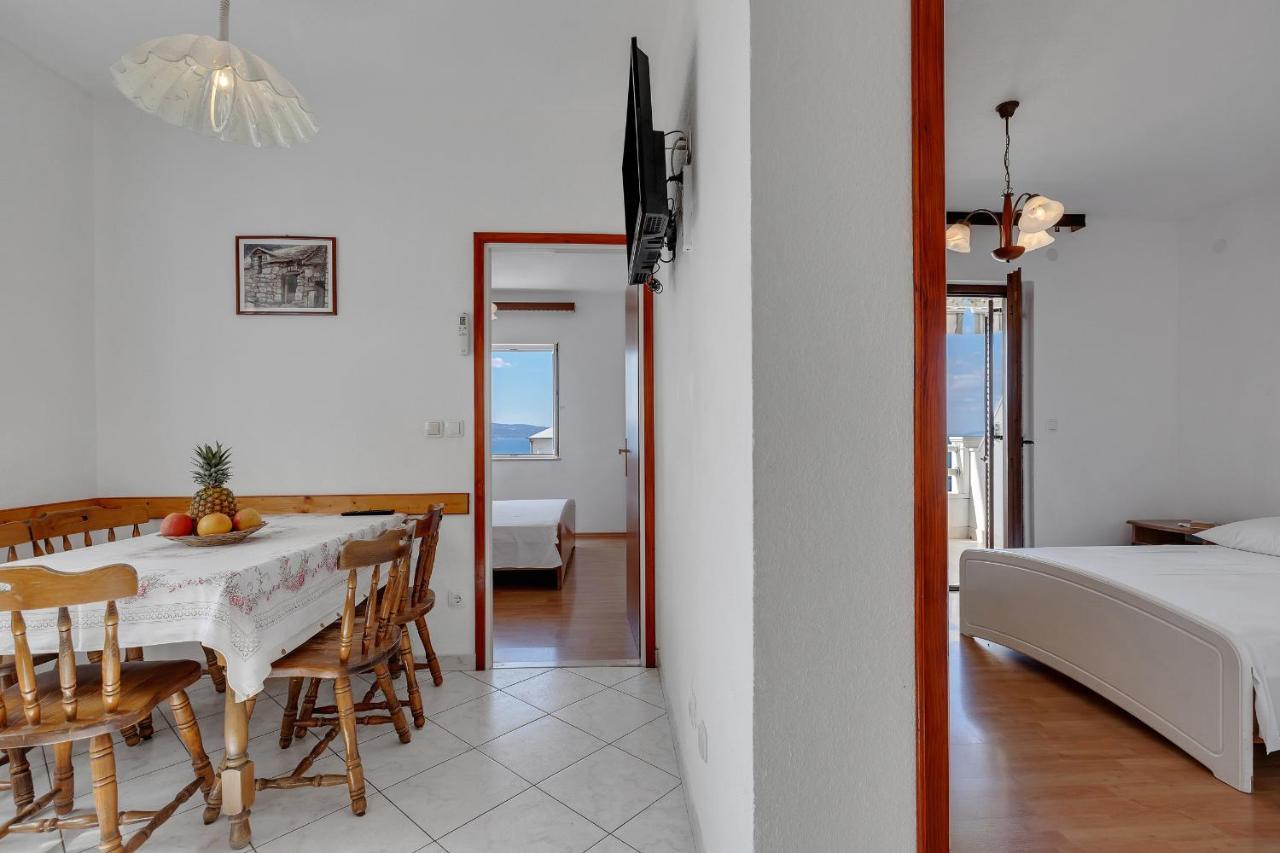 Apartments Tihomir Musac Omis Luaran gambar