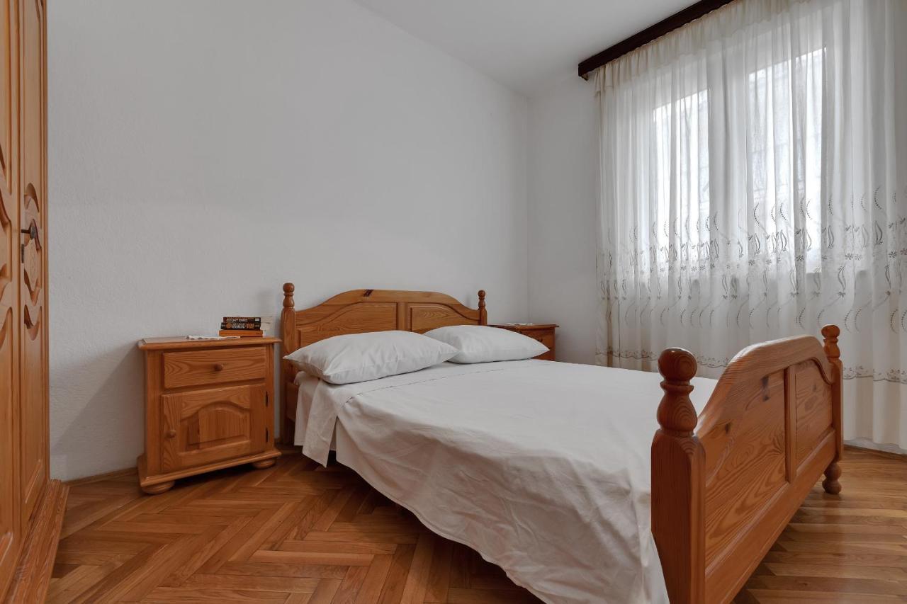 Apartments Tihomir Musac Omis Luaran gambar