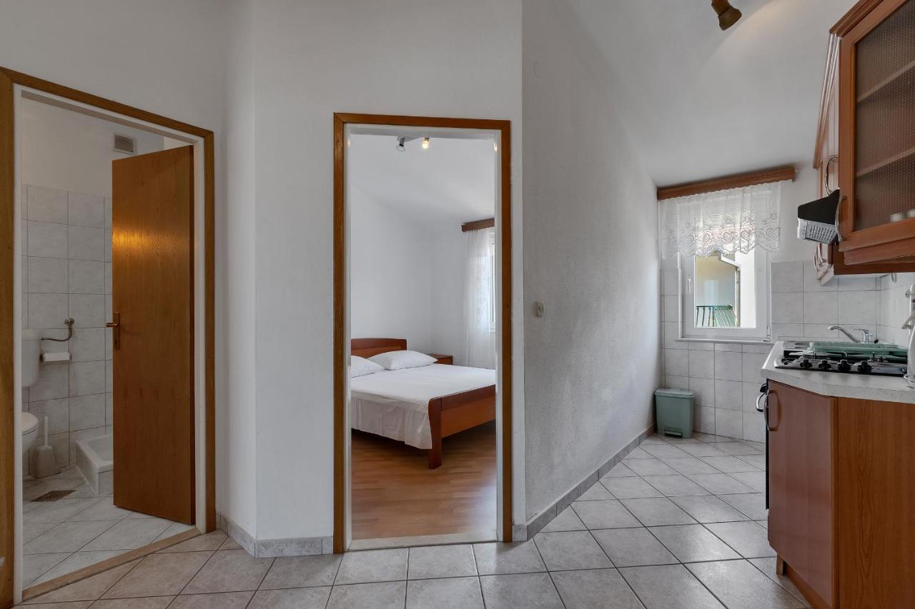 Apartments Tihomir Musac Omis Luaran gambar