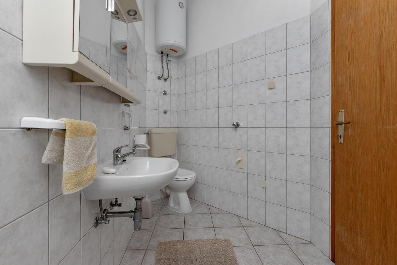 Apartments Tihomir Musac Omis Luaran gambar