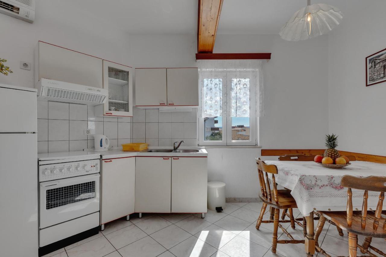 Apartments Tihomir Musac Omis Luaran gambar