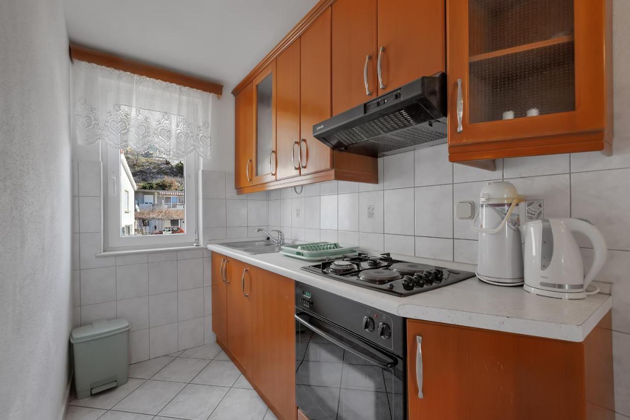 Apartments Tihomir Musac Omis Luaran gambar