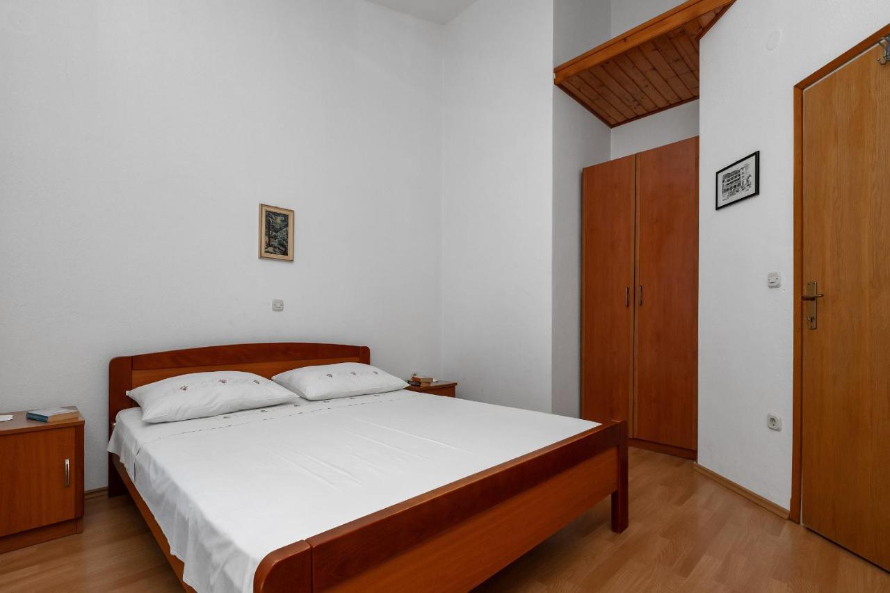 Apartments Tihomir Musac Omis Luaran gambar
